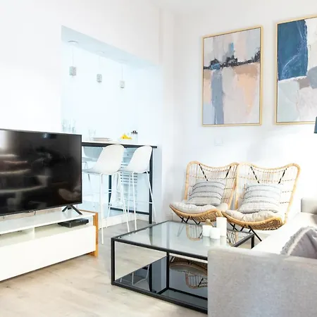 Tinto Townhouse By Olala Homes * Seville